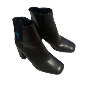 Madden Girl Black Heeled Ankle Boot Size 7